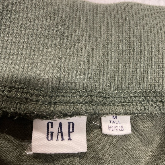 GAP women’s Dark Green Joggers - Picture 2 of 7
